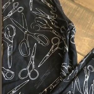 LulaRoe Kids L/XL Scissor Leggings